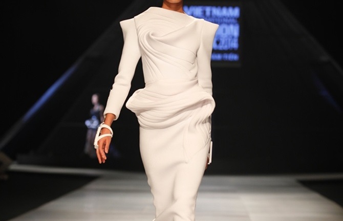 Hé lộ phần trình diễn của 16 thí sinh trong Chung kết Vietnam's Next Top Model 